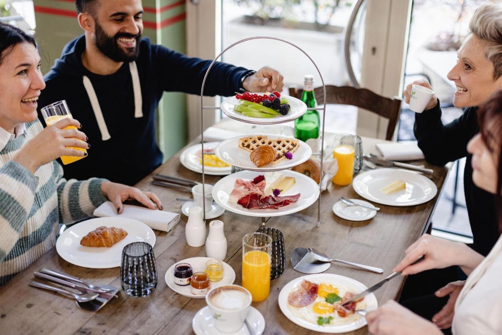 Terra Hotel Boutique Тирано Екстериор снимка