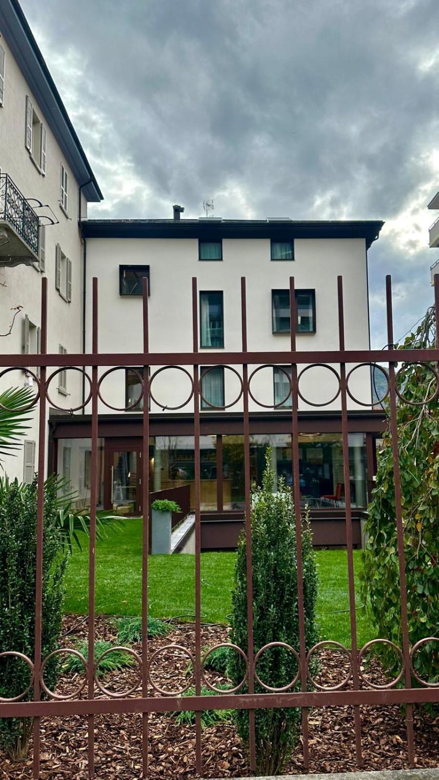 Terra Hotel Boutique Тирано Екстериор снимка